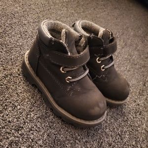 Size 6 boys boots